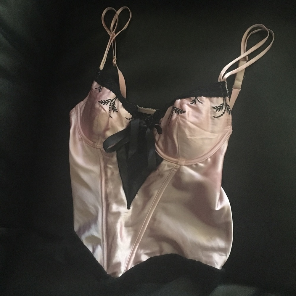 Beautiful Bustier and bonus Cami ❤️